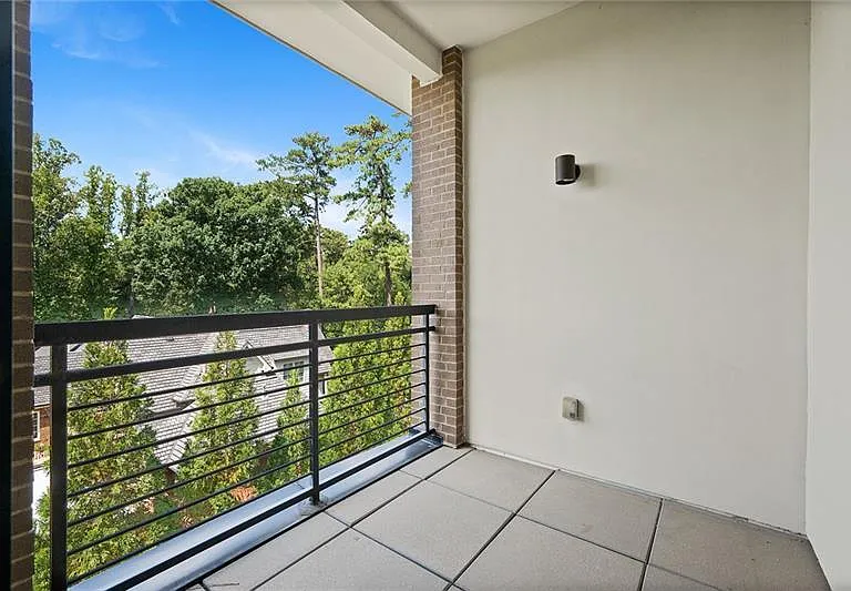721 Longleaf Dr NE #6 — Photo 35