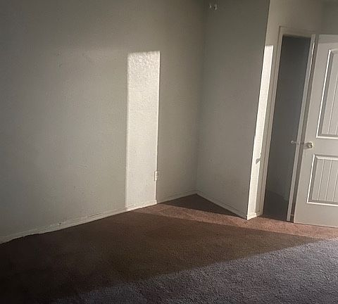 4th image of 1915 NE 44th St APT A