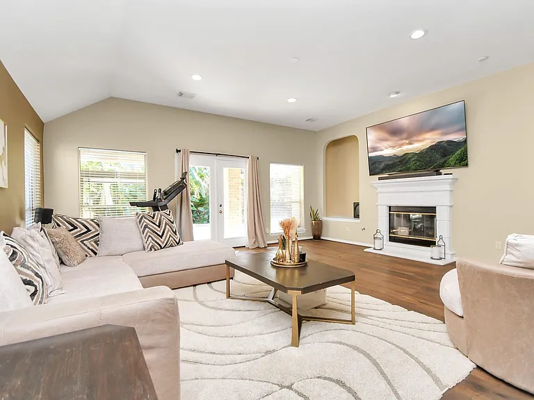 3506 Paluxy Cir — Photo 2