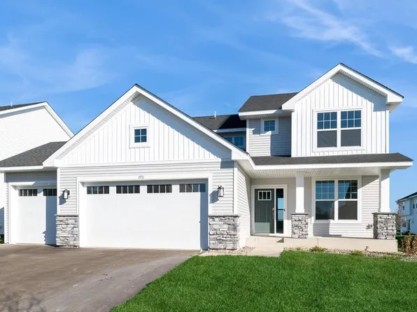 1931 Balsam Dr, Carver, MN 55315