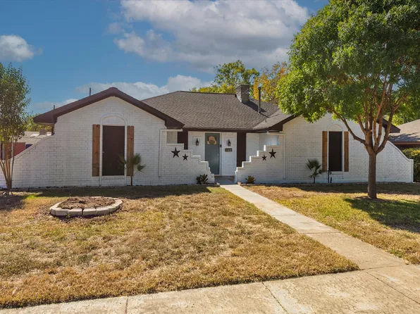 942 Briarcove Pl, Lancaster, TX 75146