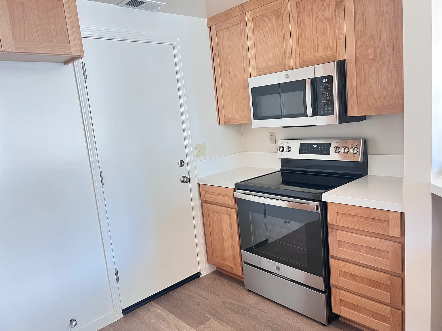 66 Redding Rd — Photo 4