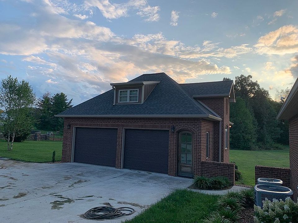 1st image of 640 Enclave Point