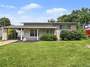 1375 Jackson Ln, Florissant, MO 63031