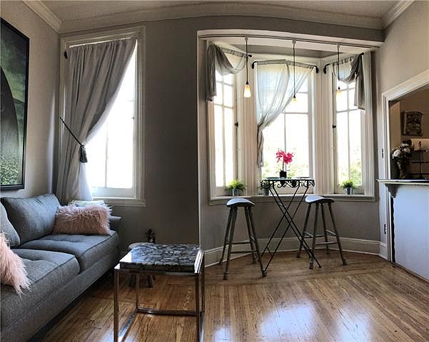2nd image of 2801 Saint Charles Ave #106