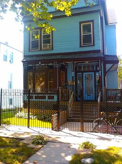 1st image of 1942 N Richmond St #1