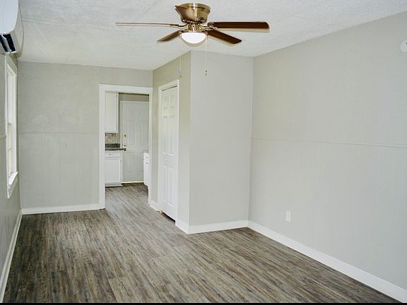 3rd image of 1501 Nashby St