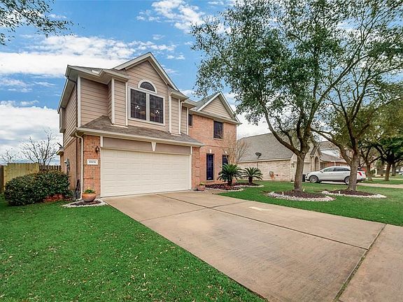 3rd image of 10838 White Oak Point Ct