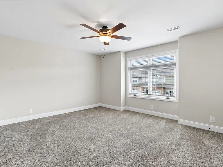 349 Fallow Cir — Photo 10