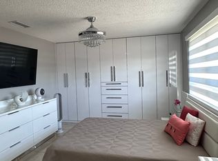 2371 Kirkwall St, Orange Park, FL 32065