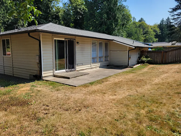 5209 Beach Dr #A — Photo 13