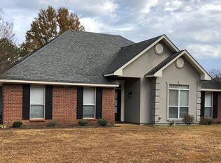 220 Pine Pl, Madison, MS 39110