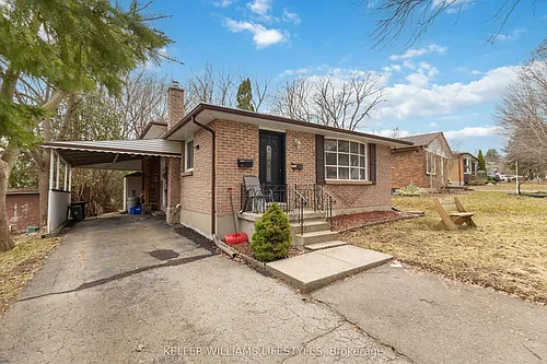 156 Paperbirch Cres Photo 1