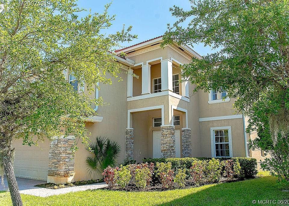 1st image of 1494 NW Leonardo Cir