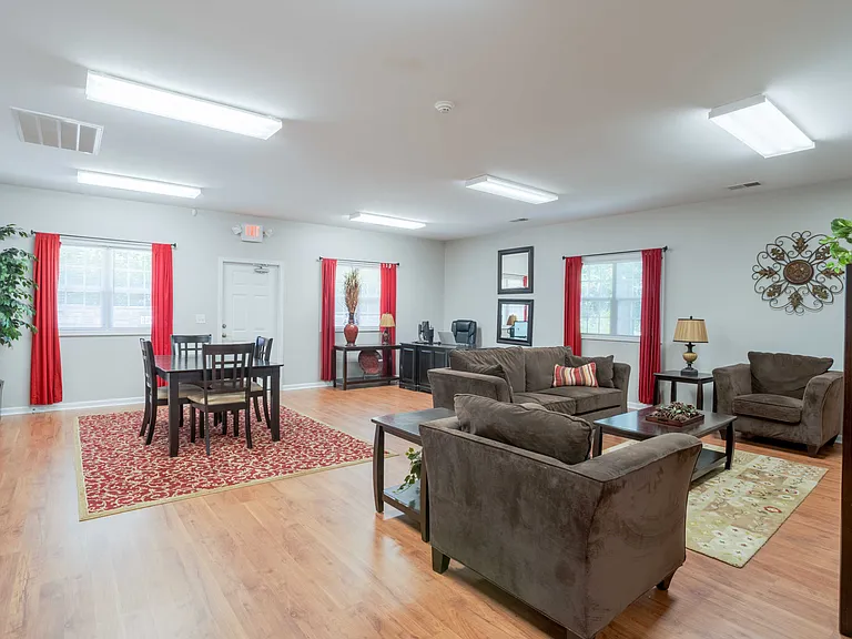 Greylin Ridge Apartments — Photo 6