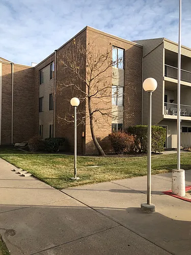 290 N 500 W #109 Photo 1