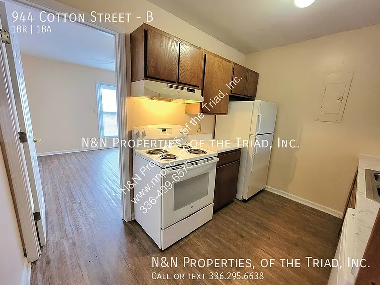944 Cotton St #B — Photo 8