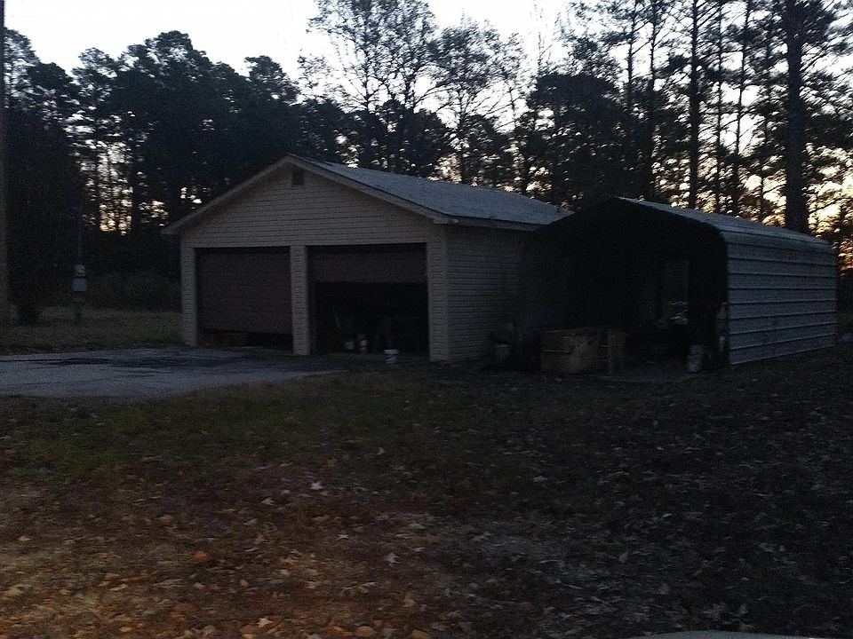 2nd image of 628 S Hill St