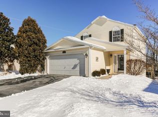 6120 Macarthur Dr, Harrisburg, PA 17112