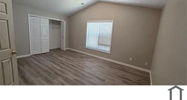 1127 Holly Green Ct — Photo 7