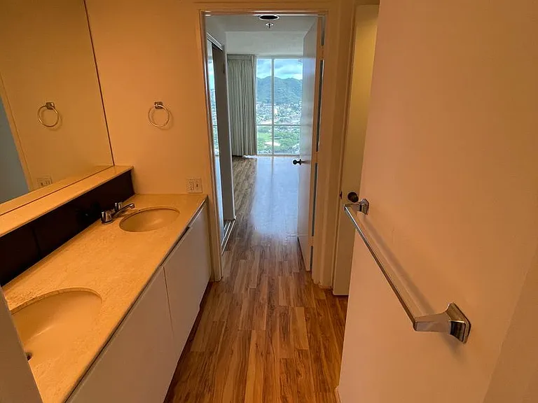 1212 Nuuanu Ave #3310 — Photo 9