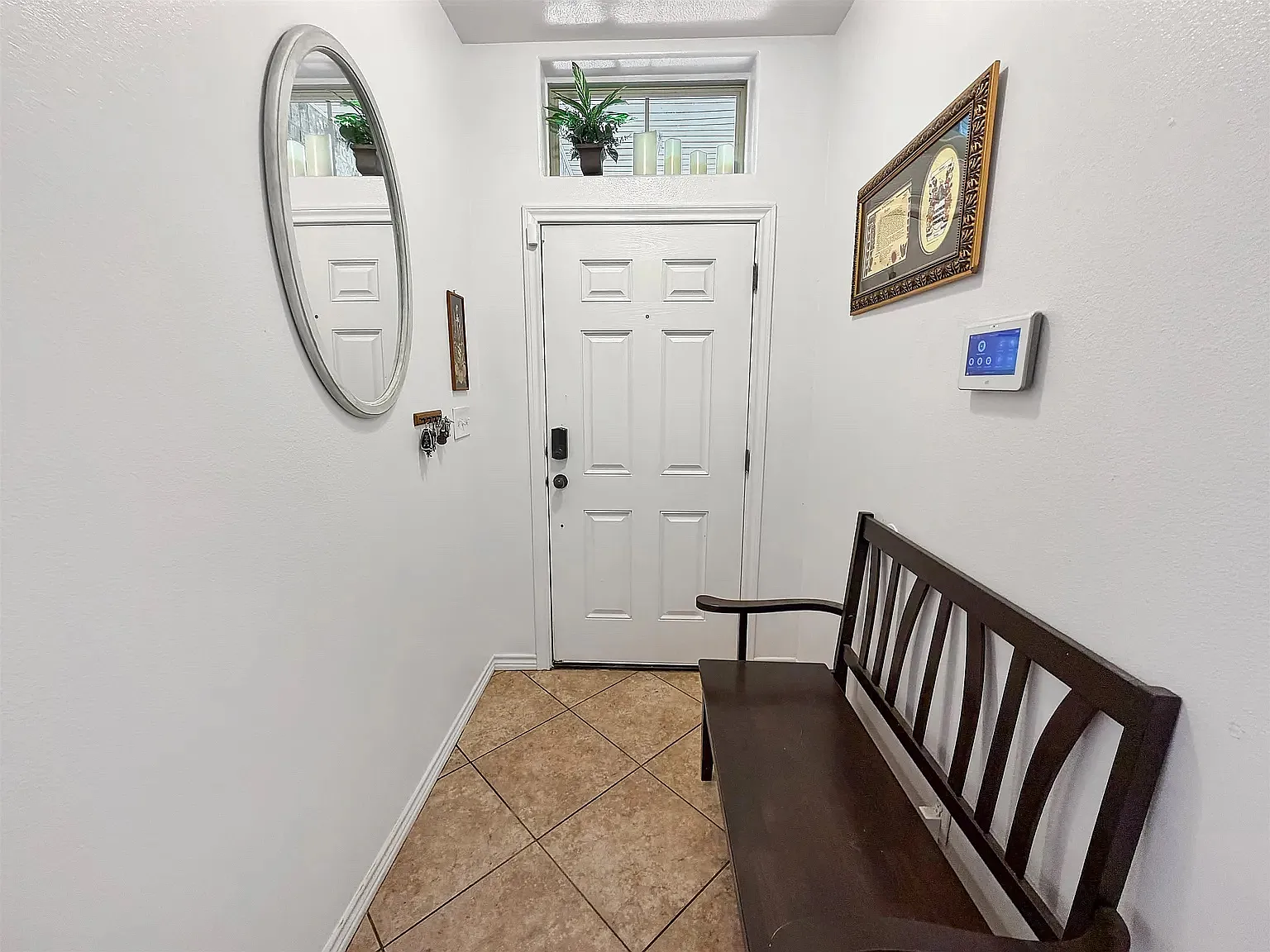 3 bed, 1199 sqft, $2,090 — Photo 3