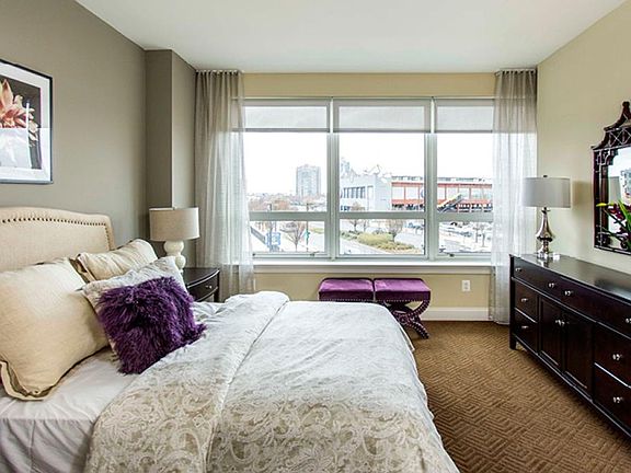 5th image of 232 N Columbus Blvd #2XX0