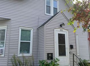 101 Washington St UNIT 2, Holly, MI 48442