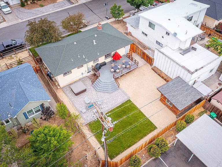 1692 Oakhurst Ave #ID1578707P — Photo 37