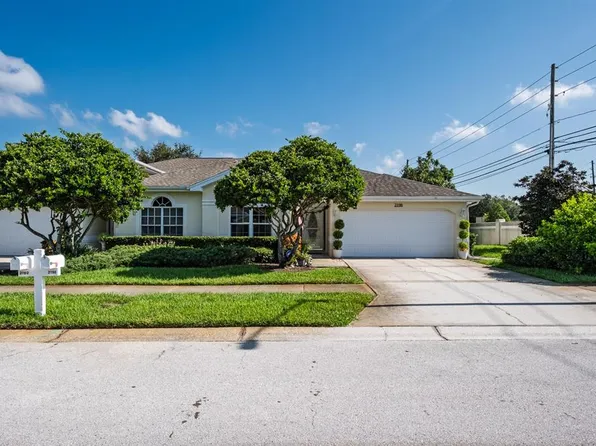 2198 Andrews Ct, Dunedin, FL 34698