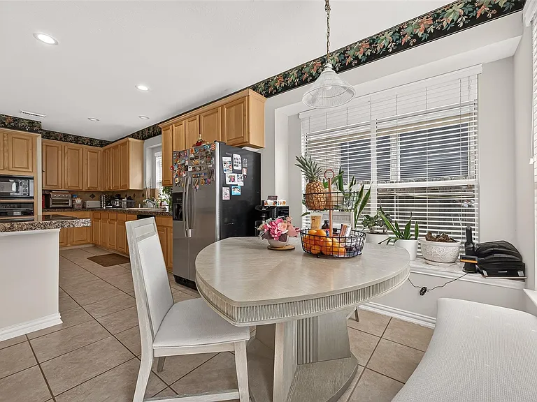 214 Kentwood Ridge Ct — Photo 15