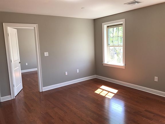 3rd image of 278 Washington St #4-3