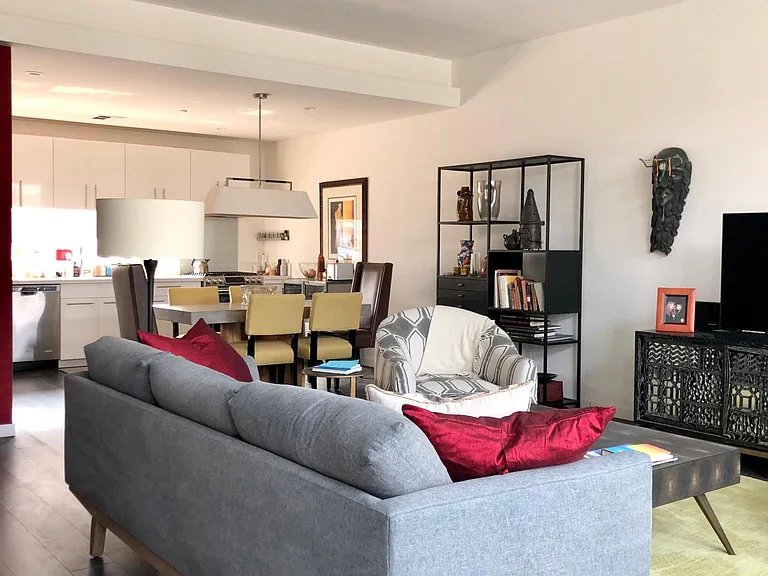 435 Garden St — Photo 4