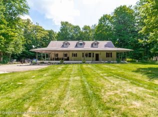 1483 Battle Creek Rd, Charlotte, MI 48813