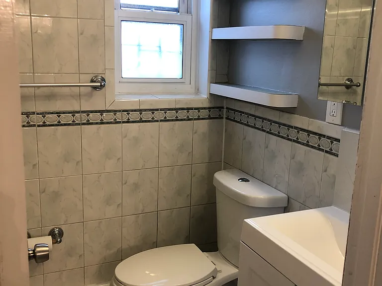 4108 Hill Ave #3 — Photo 6