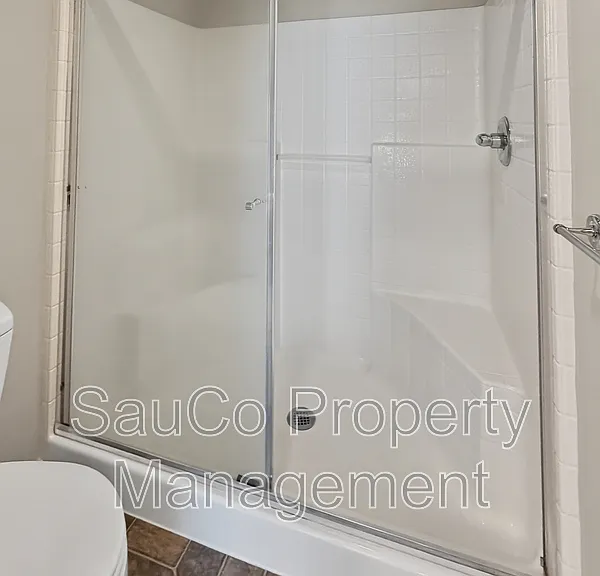 7261 NE Stoneybrook St — Photo 20