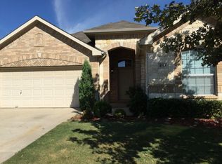 4513 Grassy Glen Dr, Fort Worth, TX 76244