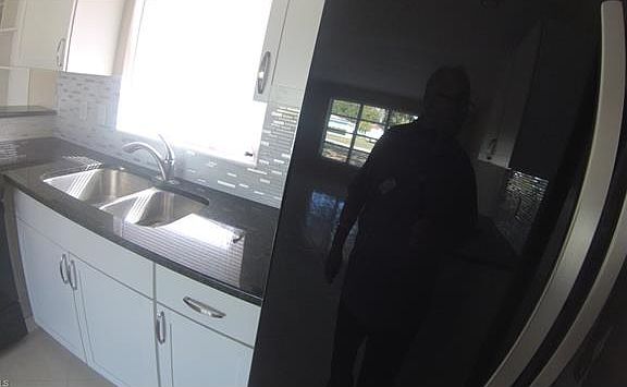4th image of 4132 Rainbow Dr