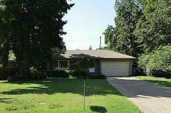 1st image of 2005 N Lewis Ave