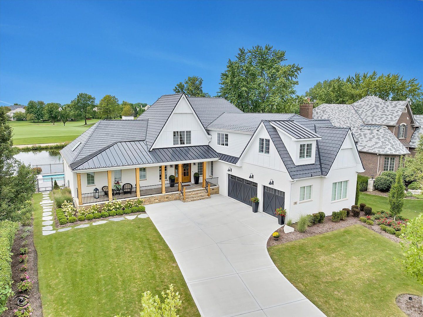 95 Ruffled Feathers Dr