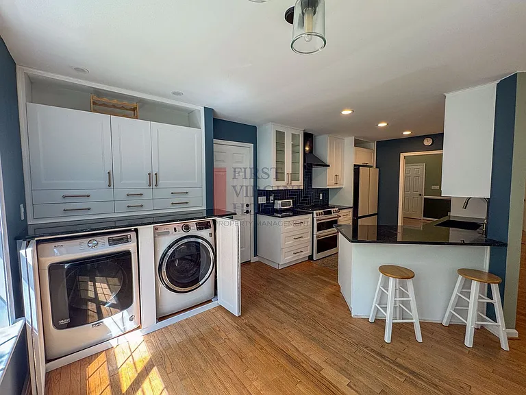 202 Blackthorn Ln — Photo 13
