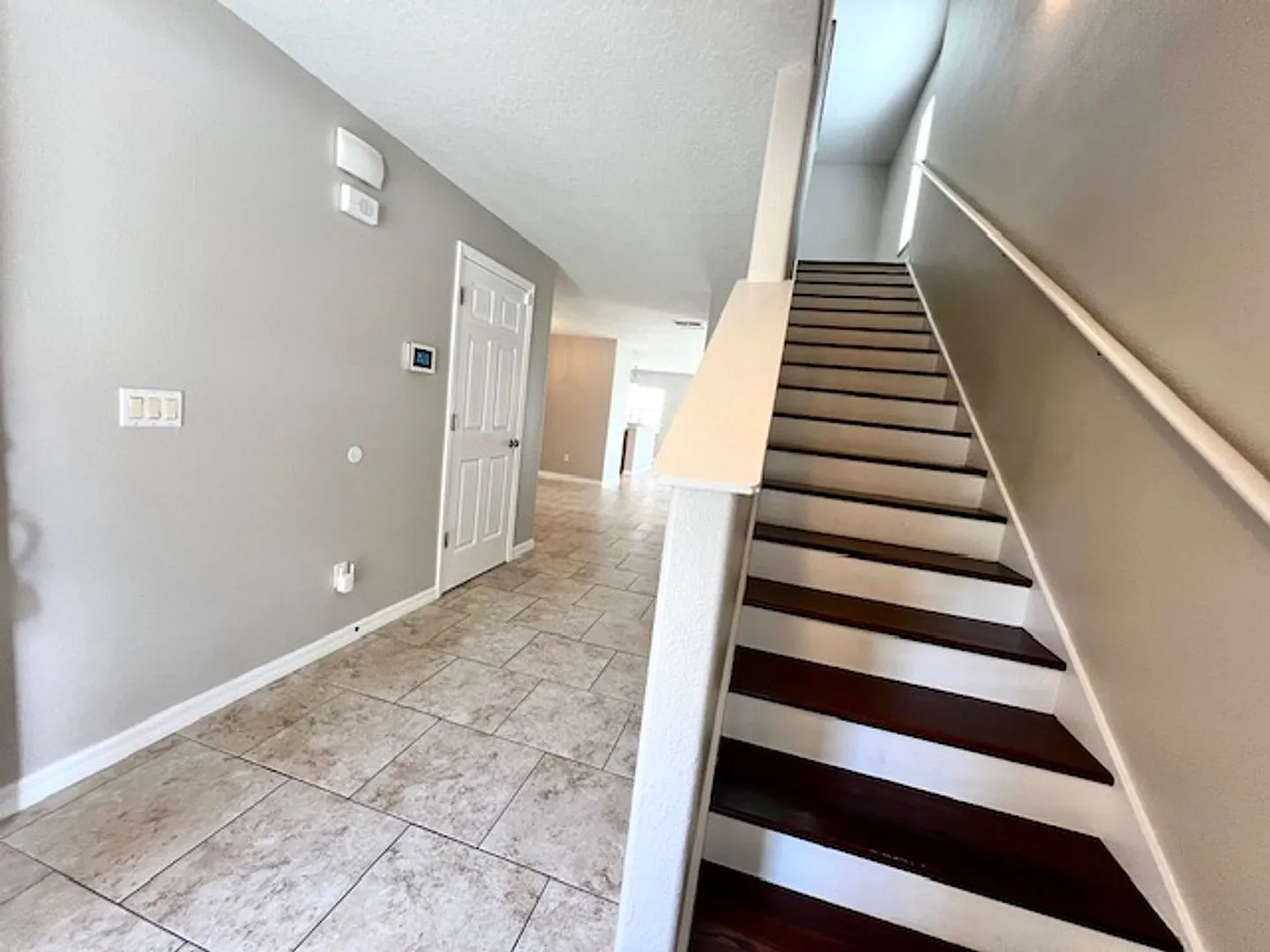 Amazing Oviedo/Ucf Area Rental! Wonderful 3 Bd 2.5 Bath Corner Unit Townhome! 1 Car Attached Gara... — Photo 3