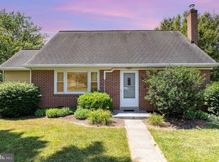 196 Musser Rd, Blue Ball, PA 17519