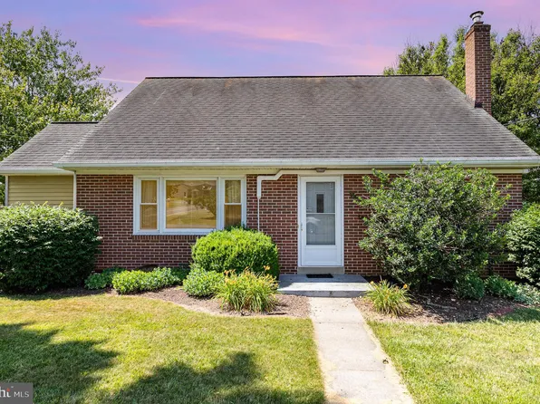 196 Musser Rd, Blue Ball, PA 17519