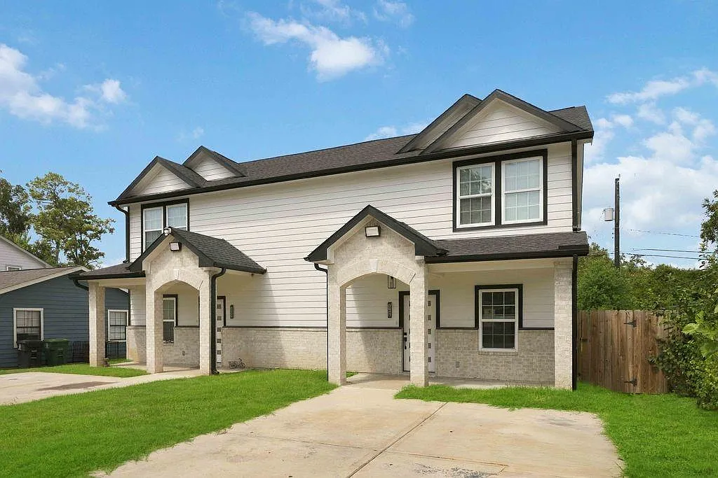 3 bed, 2.5 bath, 1702 sqft, $1,800 — Photo 2