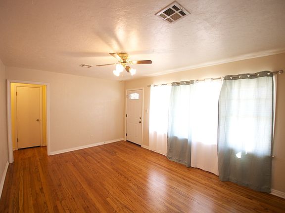 4th image of 4221 SE 27th St