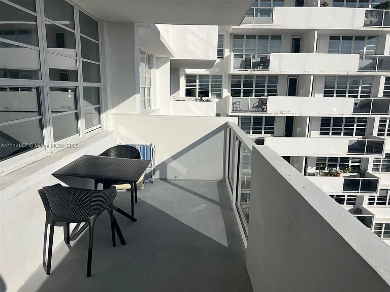 100 Lincoln Rd #1207 — Photo 3