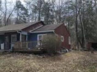 1510 E Sugar Mountain Rd, Bushkill, PA 18324