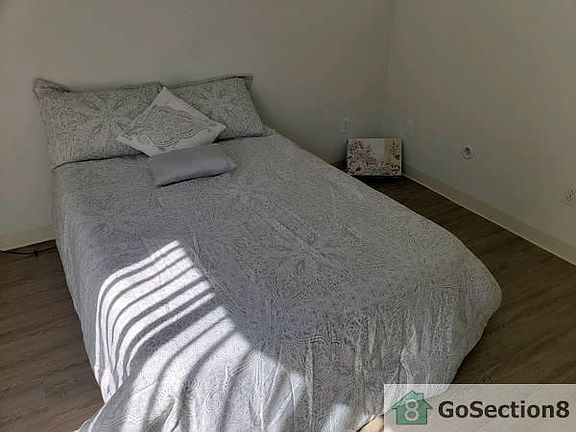 2nd image of 535 S Market St #304