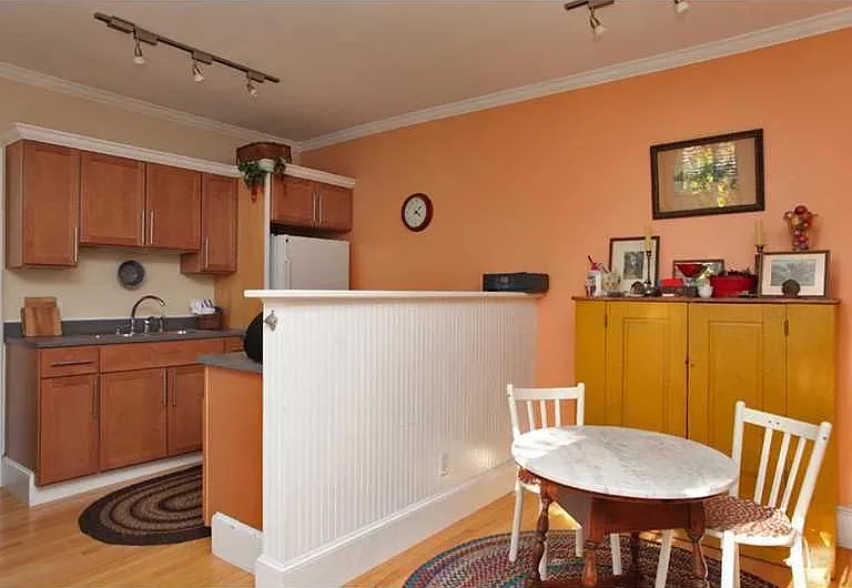325 Spring St #2 — Photo 9